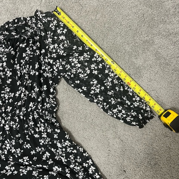 NWOT Aqua Midi Flounce Dress by Bloomingdale’s -black white floral - Size Small - Picture 11 of 11